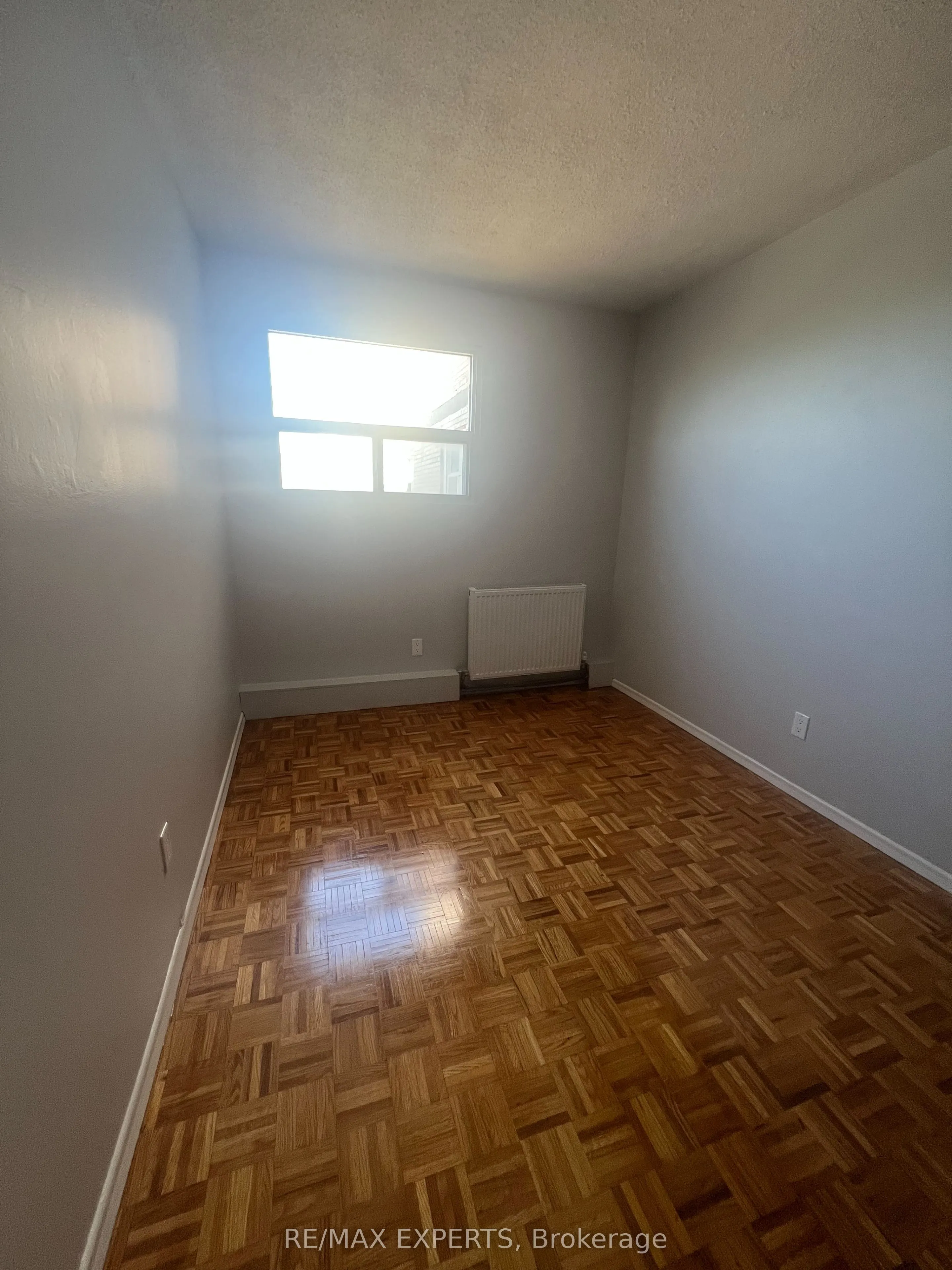 123 Bloor Street W, #407