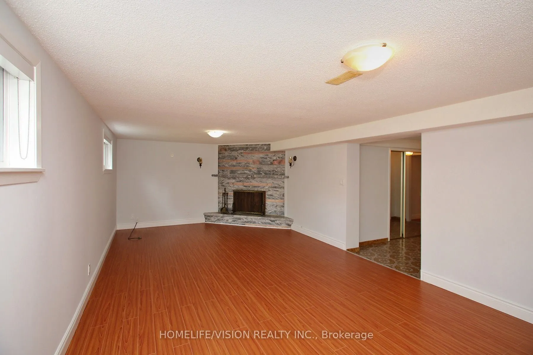 64 Orangewood Crescent