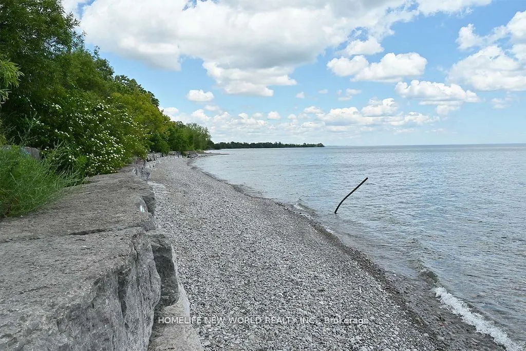 58 Lake Driveway E