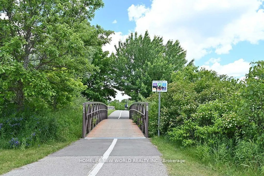 58 Lake Driveway E