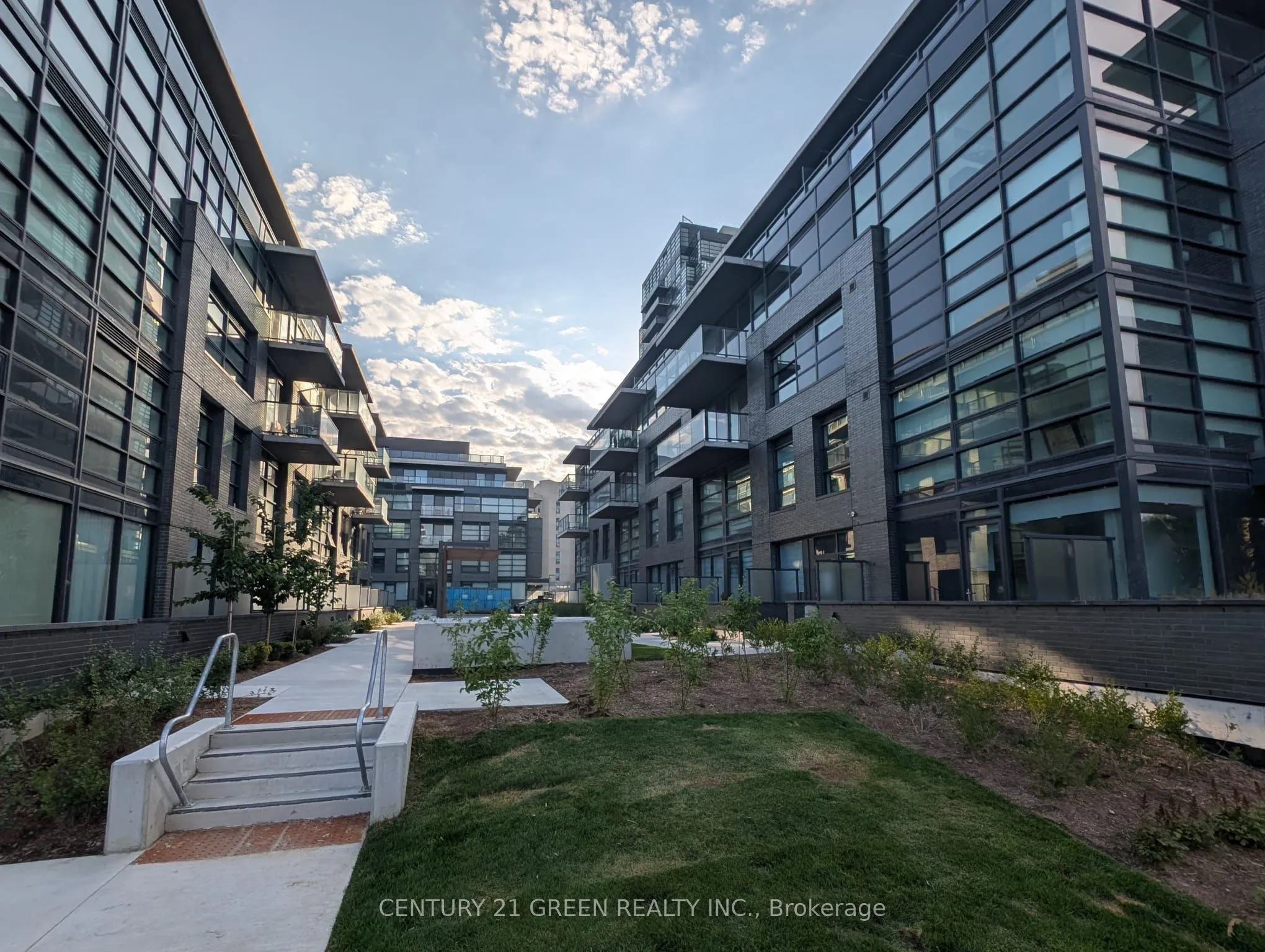1612 Charles Street, #323C