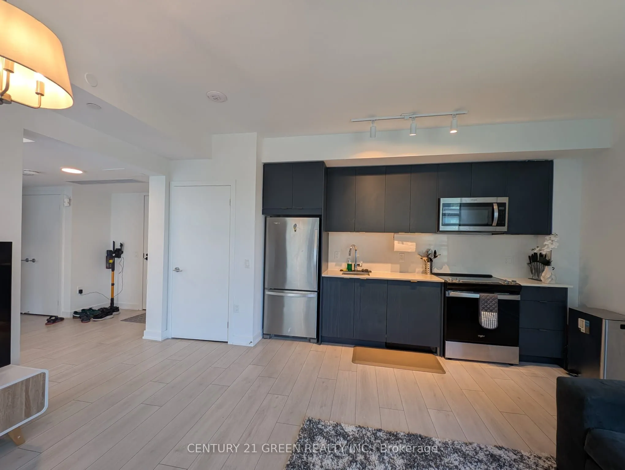 1612 Charles Street, #323C