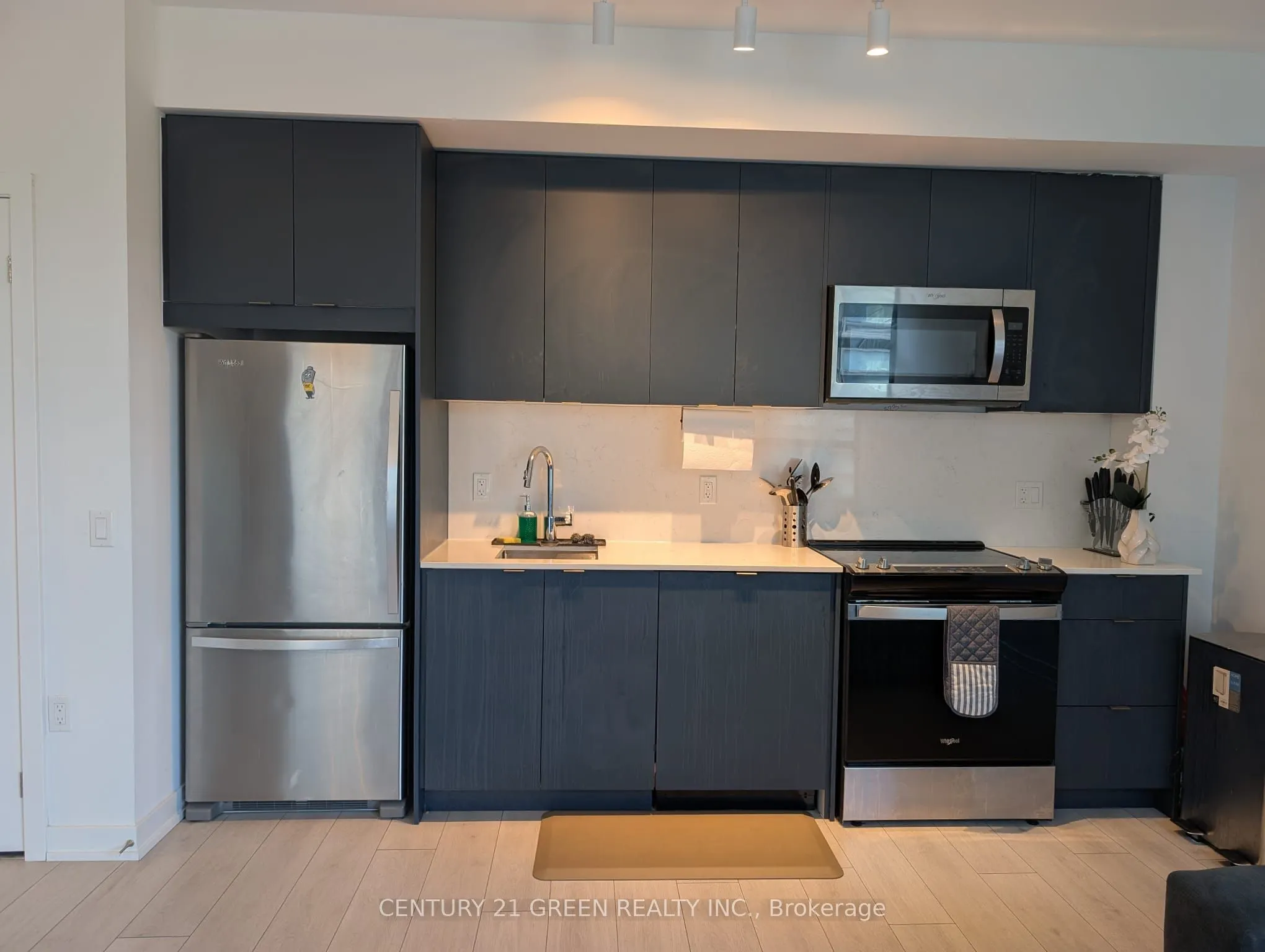 1612 Charles Street, #323C