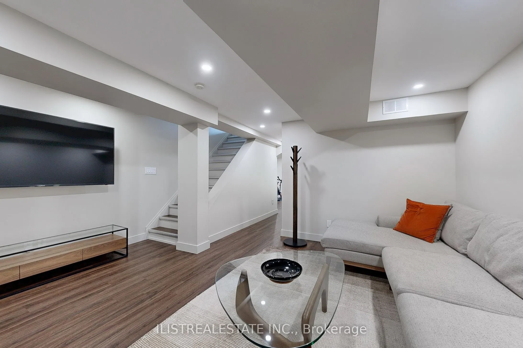 50 Moynahan Crescent