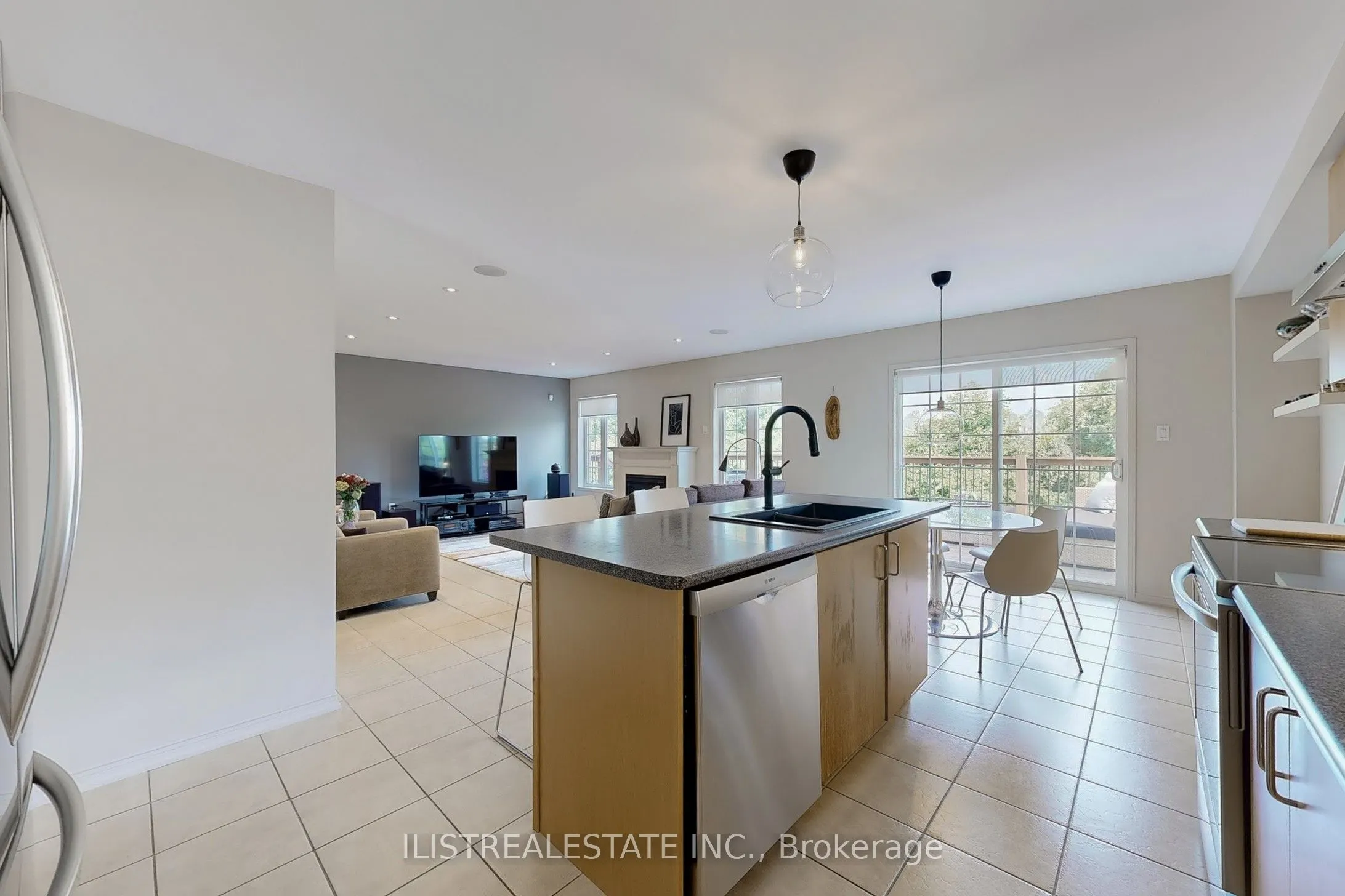50 Moynahan Crescent