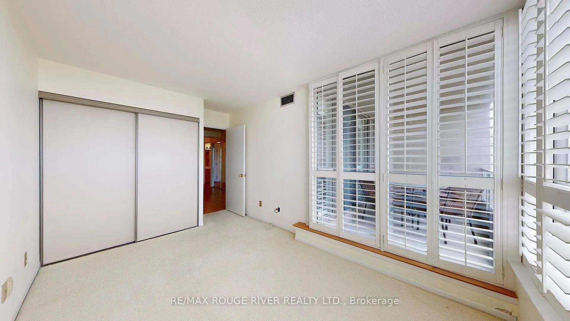 1880 Valley Farm Road, #1627