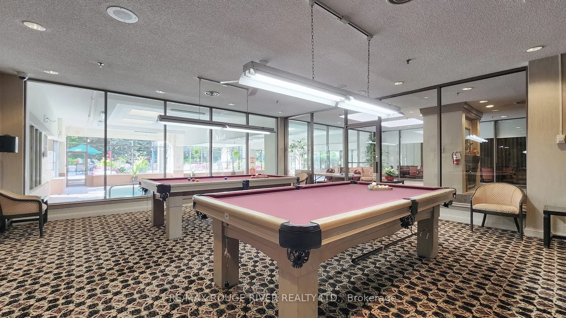 1880 Valley Farm Road, #1627