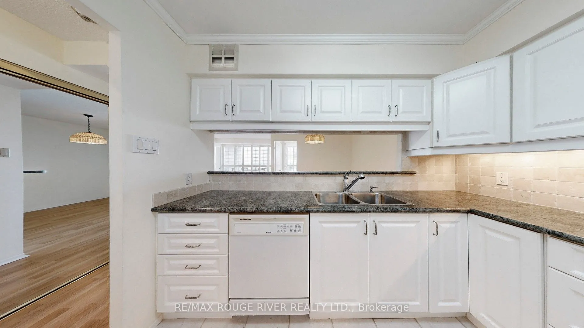 1880 Valley Farm Road, #1627