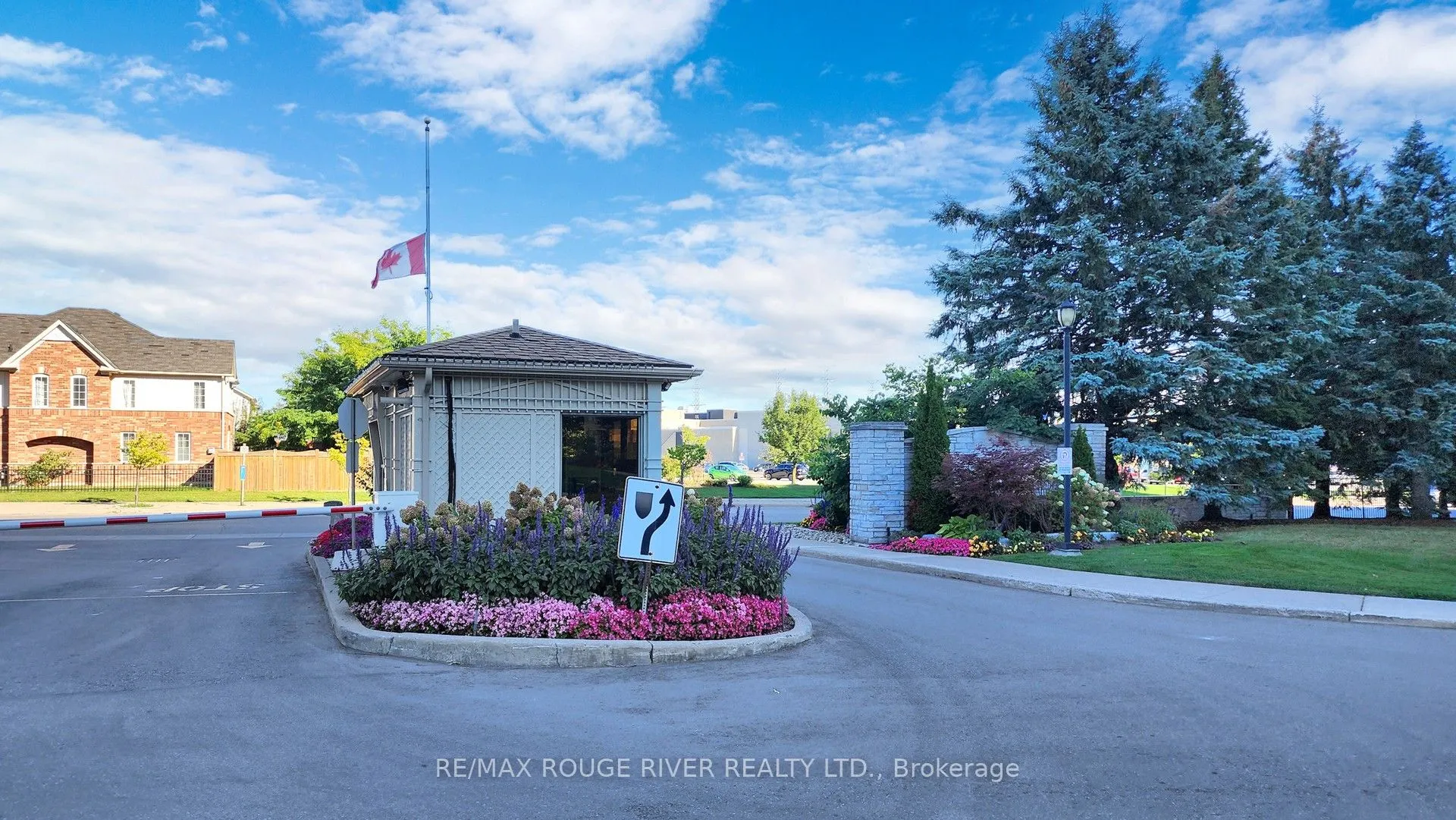 1880 Valley Farm Road, #1627
