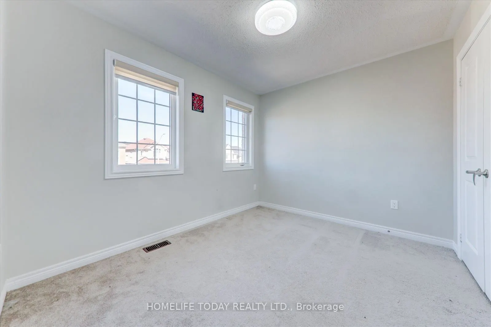 106 Noden Crescent