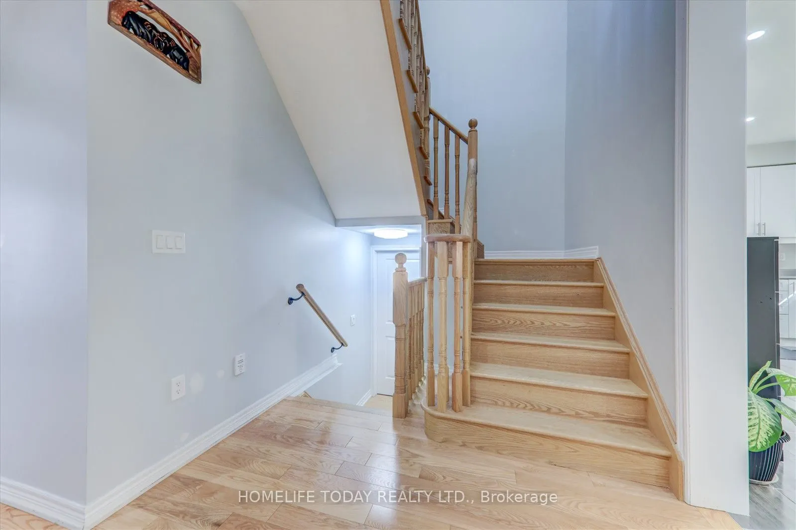 106 Noden Crescent