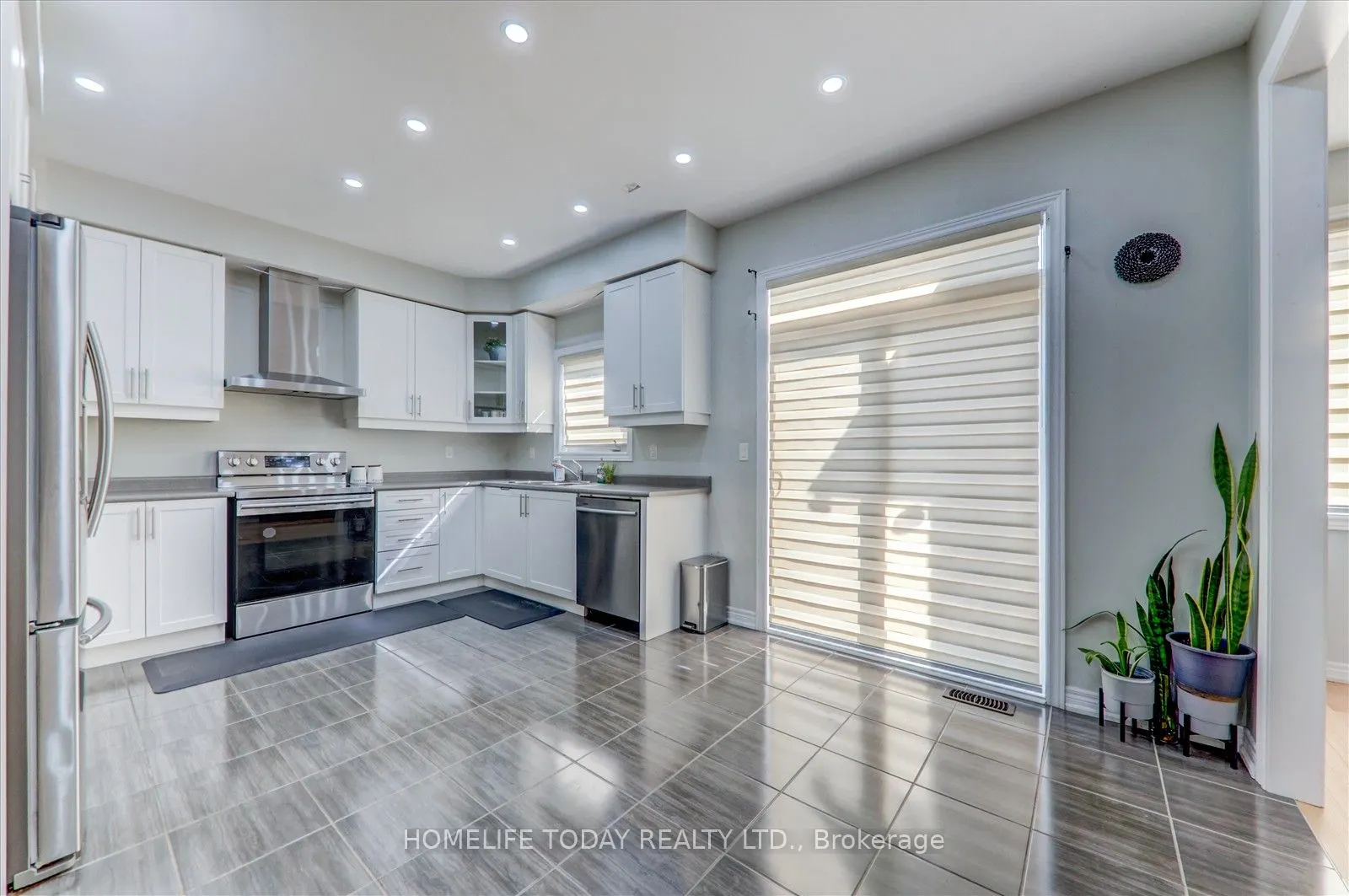 106 Noden Crescent