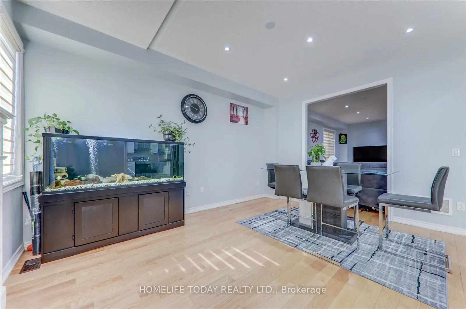 106 Noden Crescent