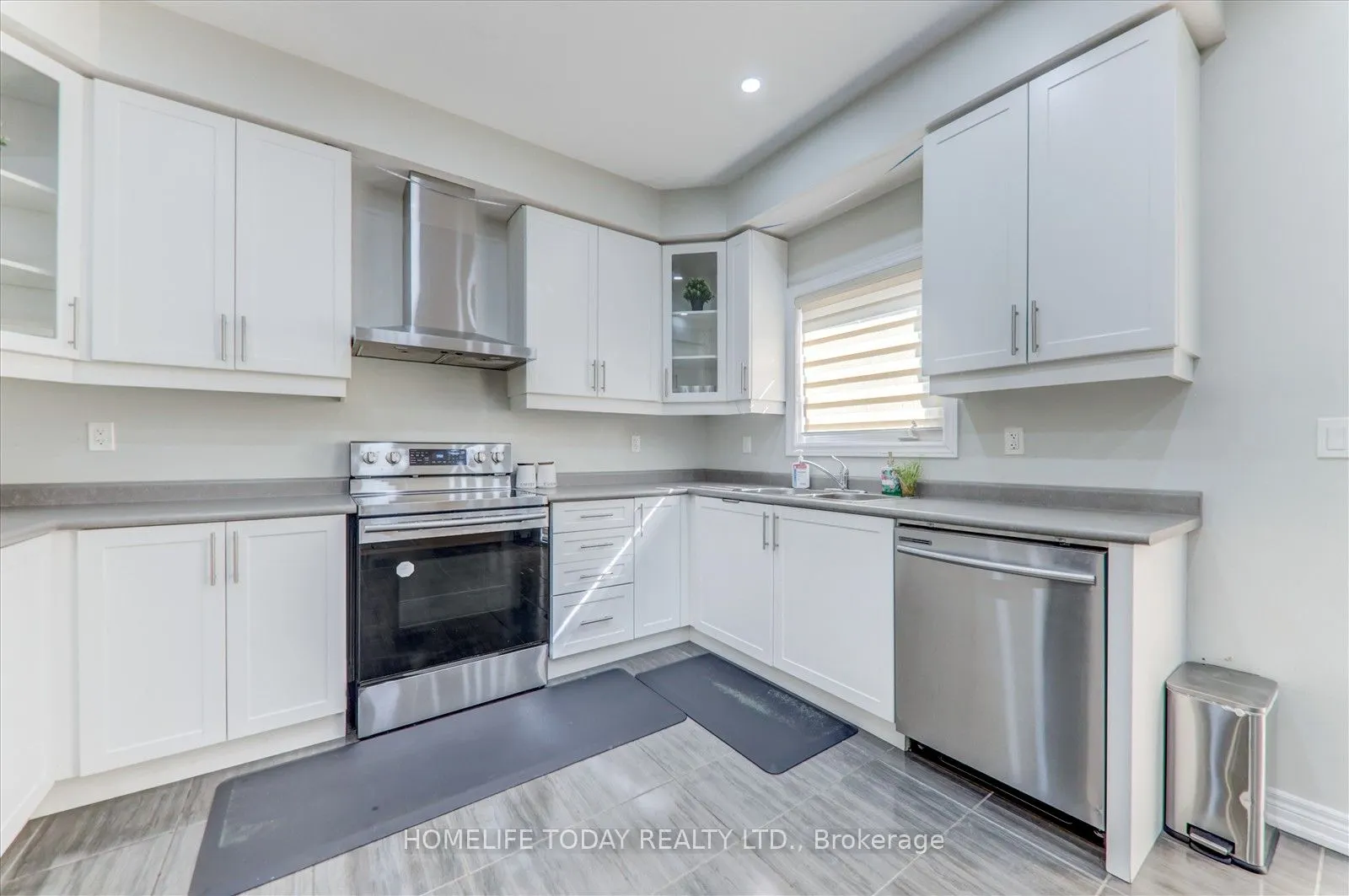 106 Noden Crescent