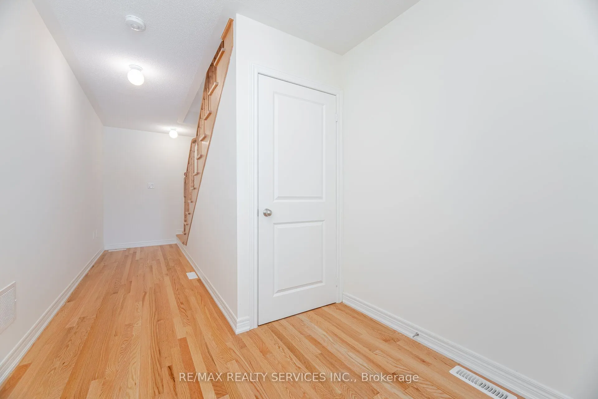 5 Nimmo Lane