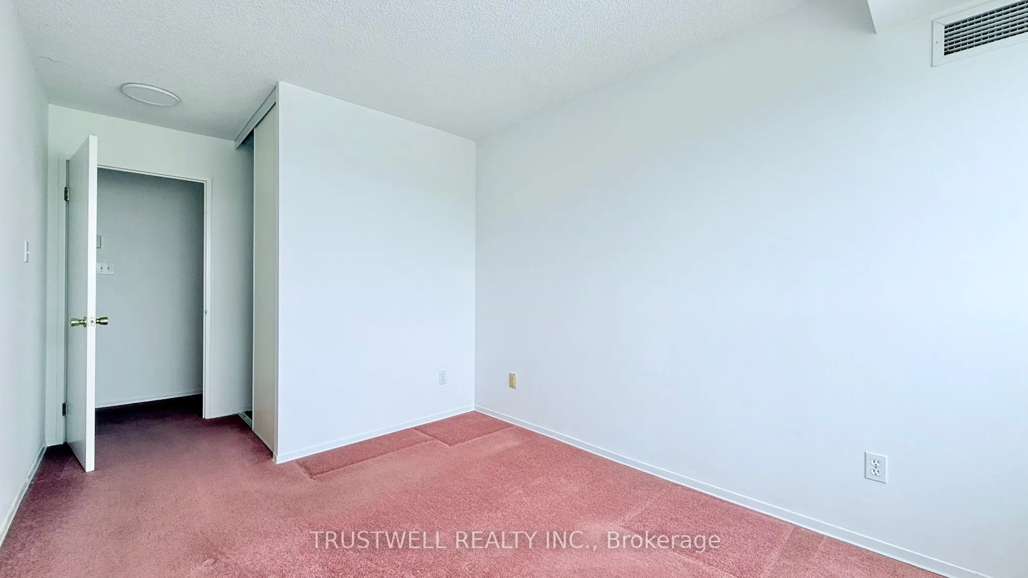 1470 Midland Avenue, #909
