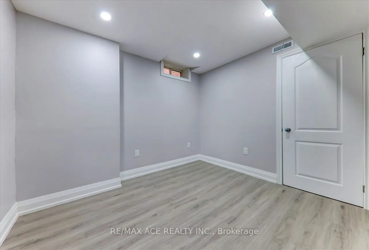 1539 Napanee Road