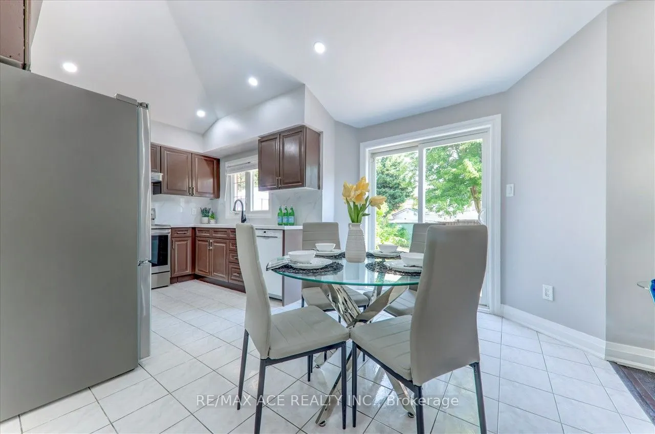 1539 Napanee Road