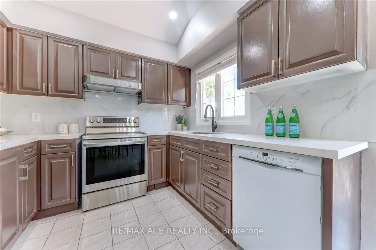 1539 Napanee Road