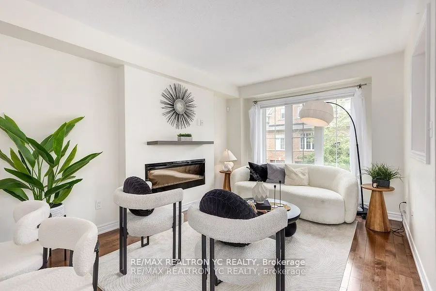11 Reevesmere Lane