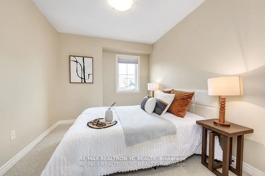 11 Reevesmere Lane