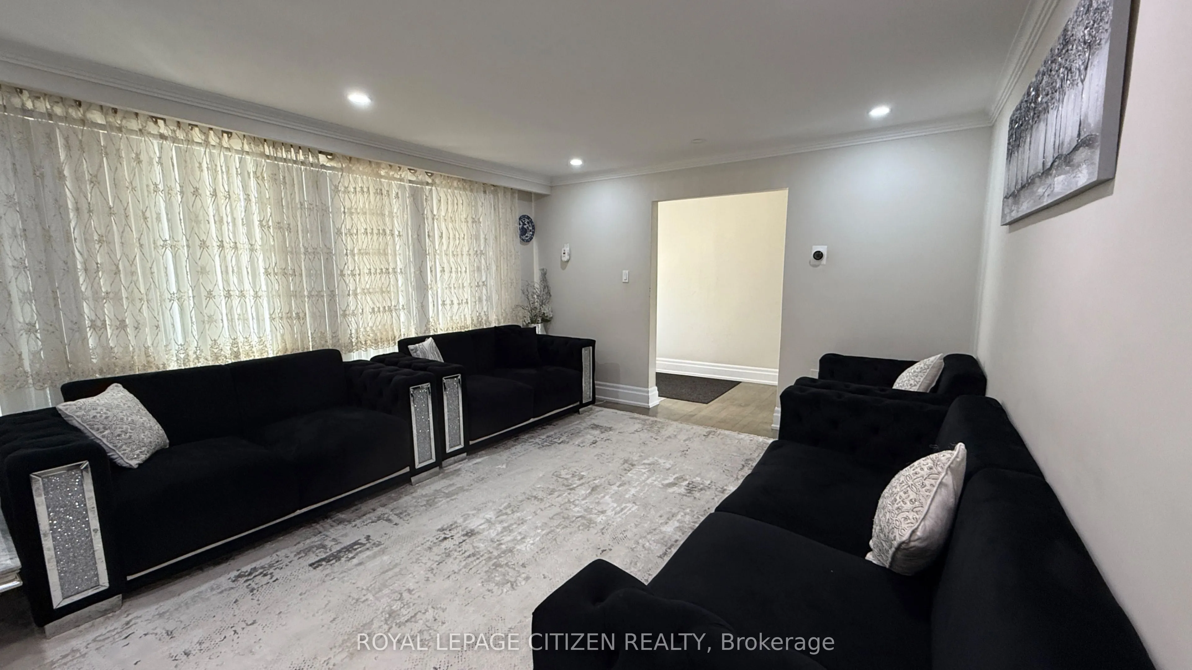 1 Corinthian Boulevard