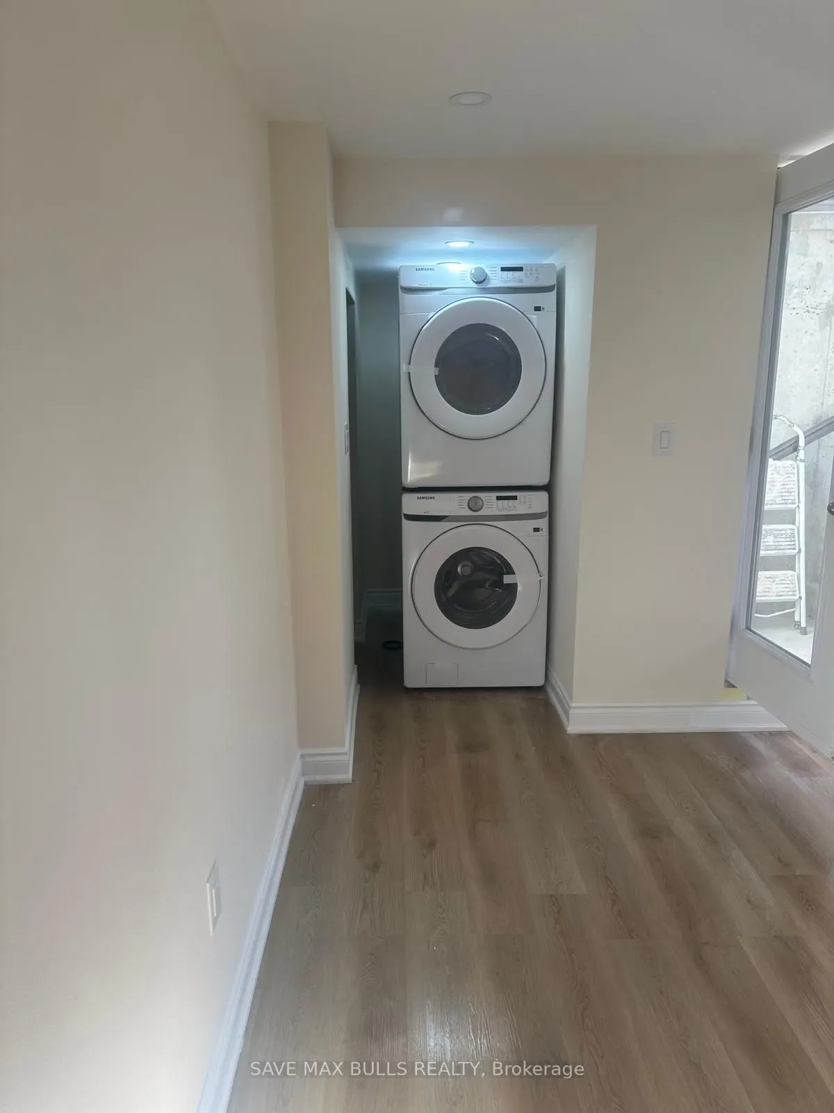 2552 Bandsman Crescent, #Basement