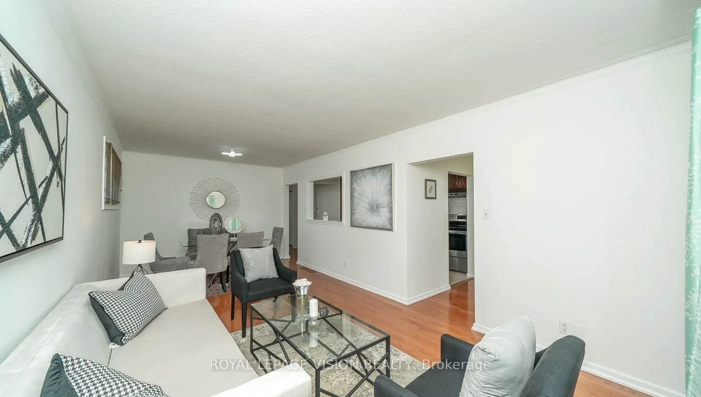 17 Savarin Street