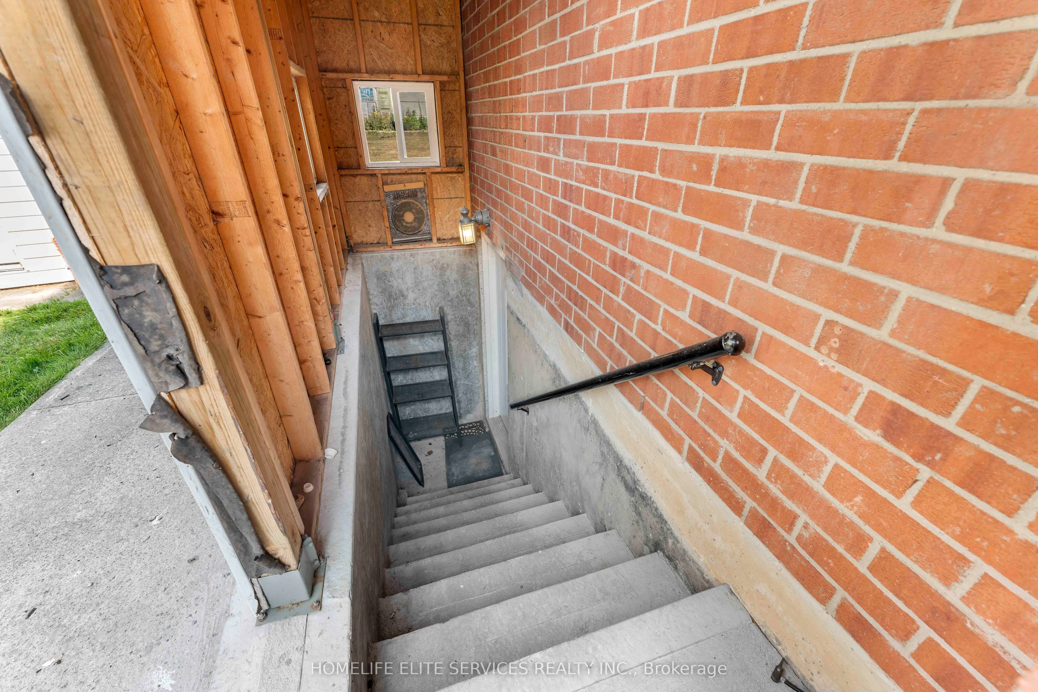 13 Atkinson Court