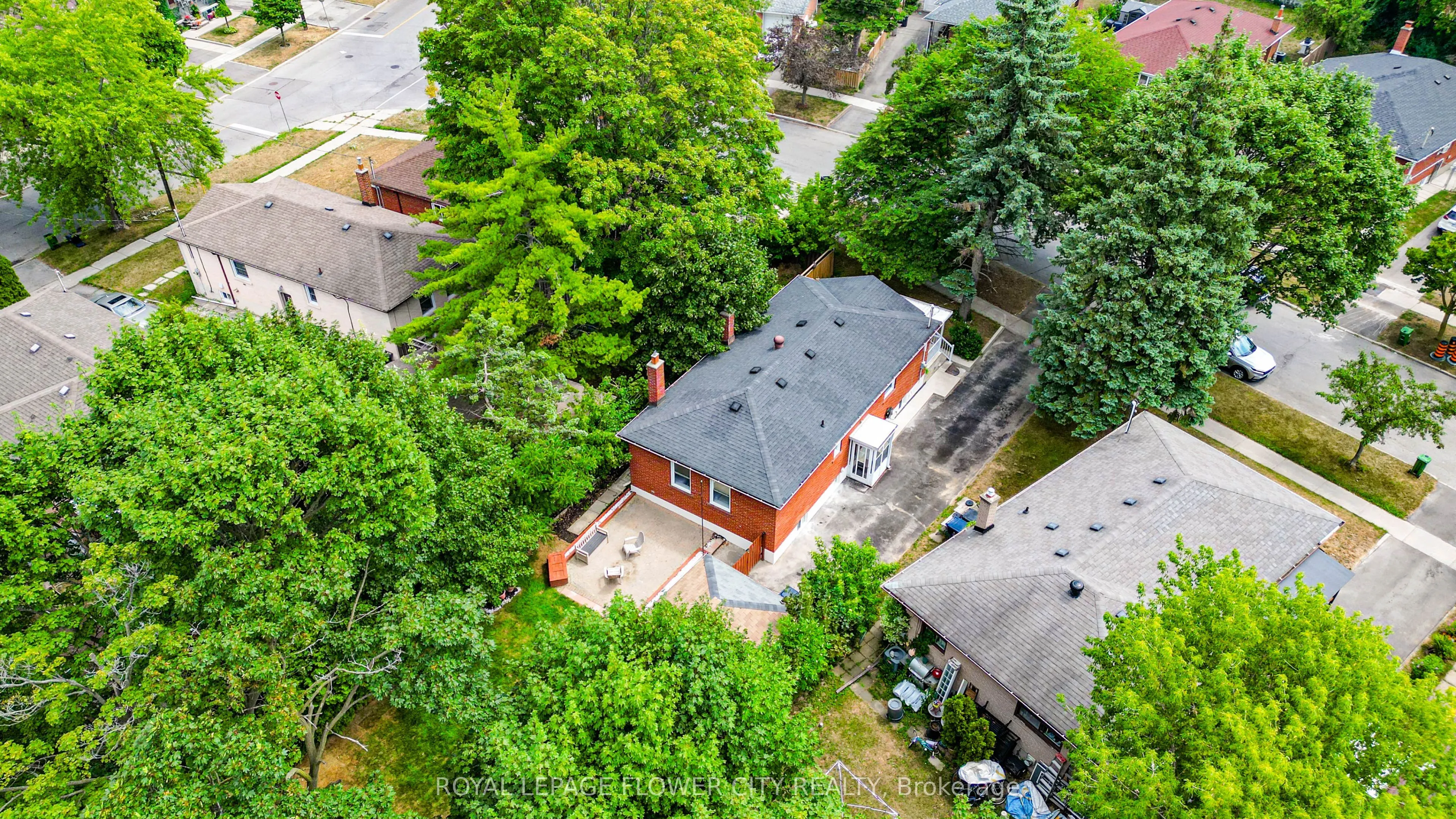 16 Scranton Road