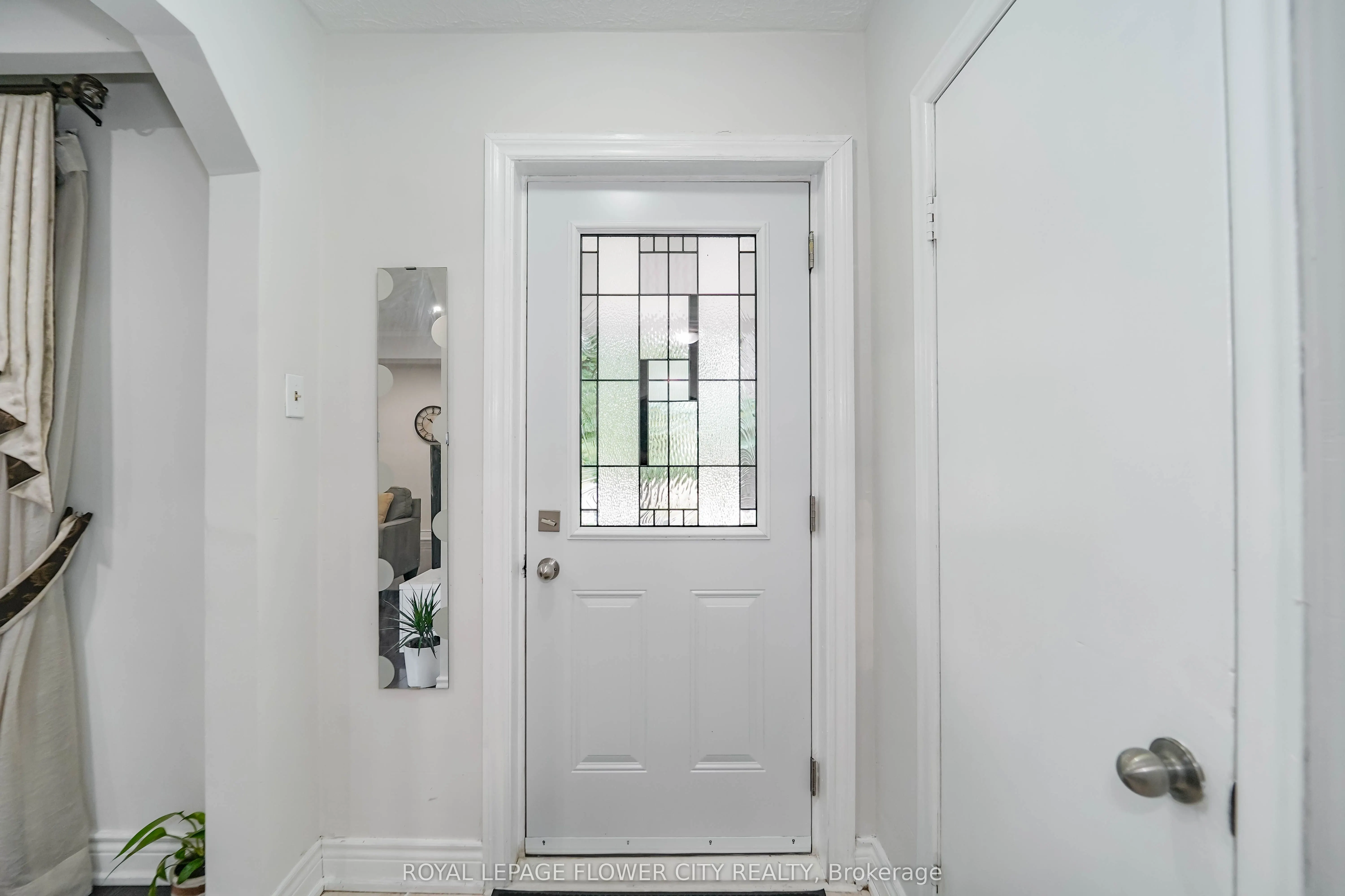 16 Scranton Road