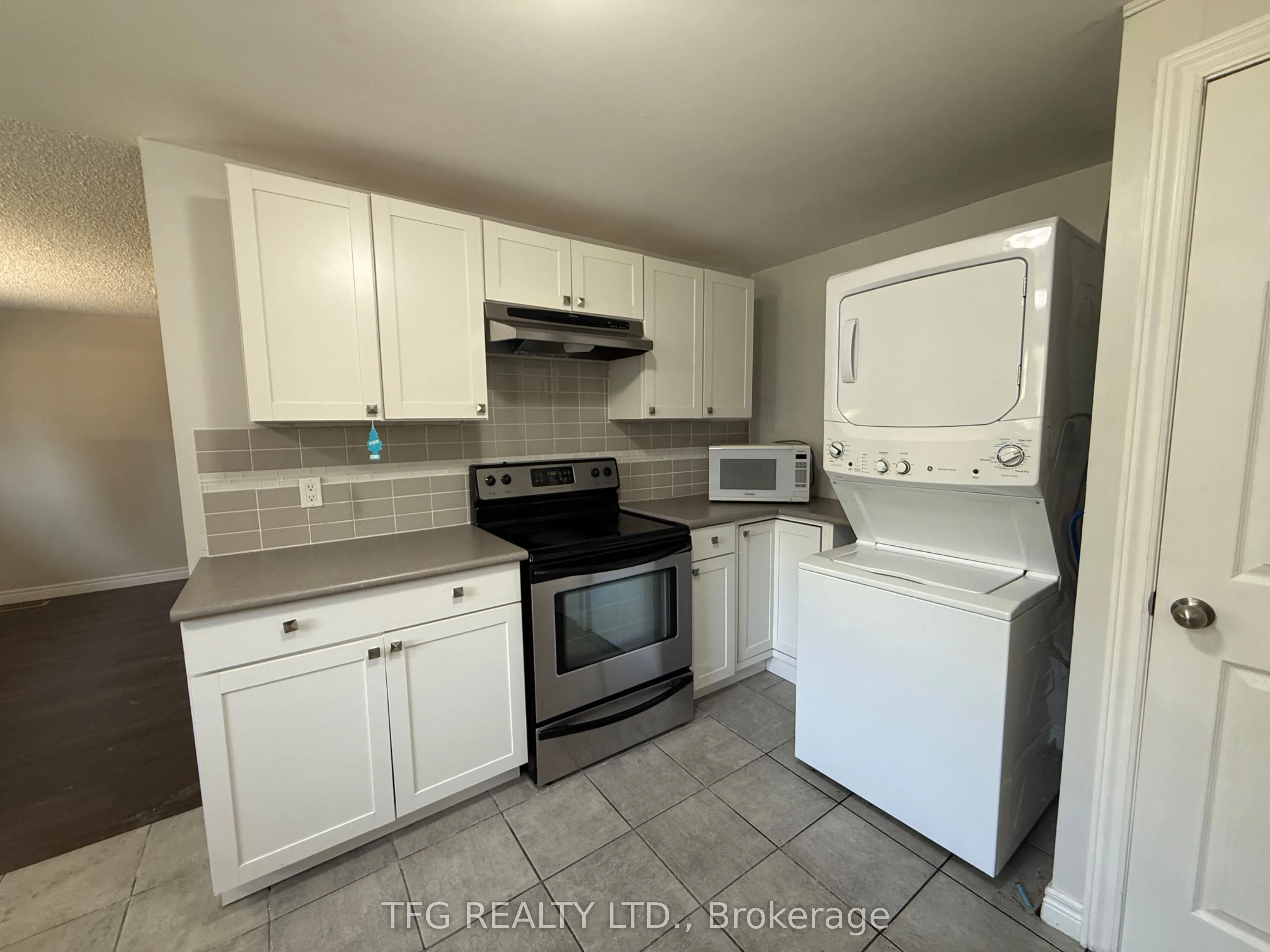1057 Norman Crescent, #2