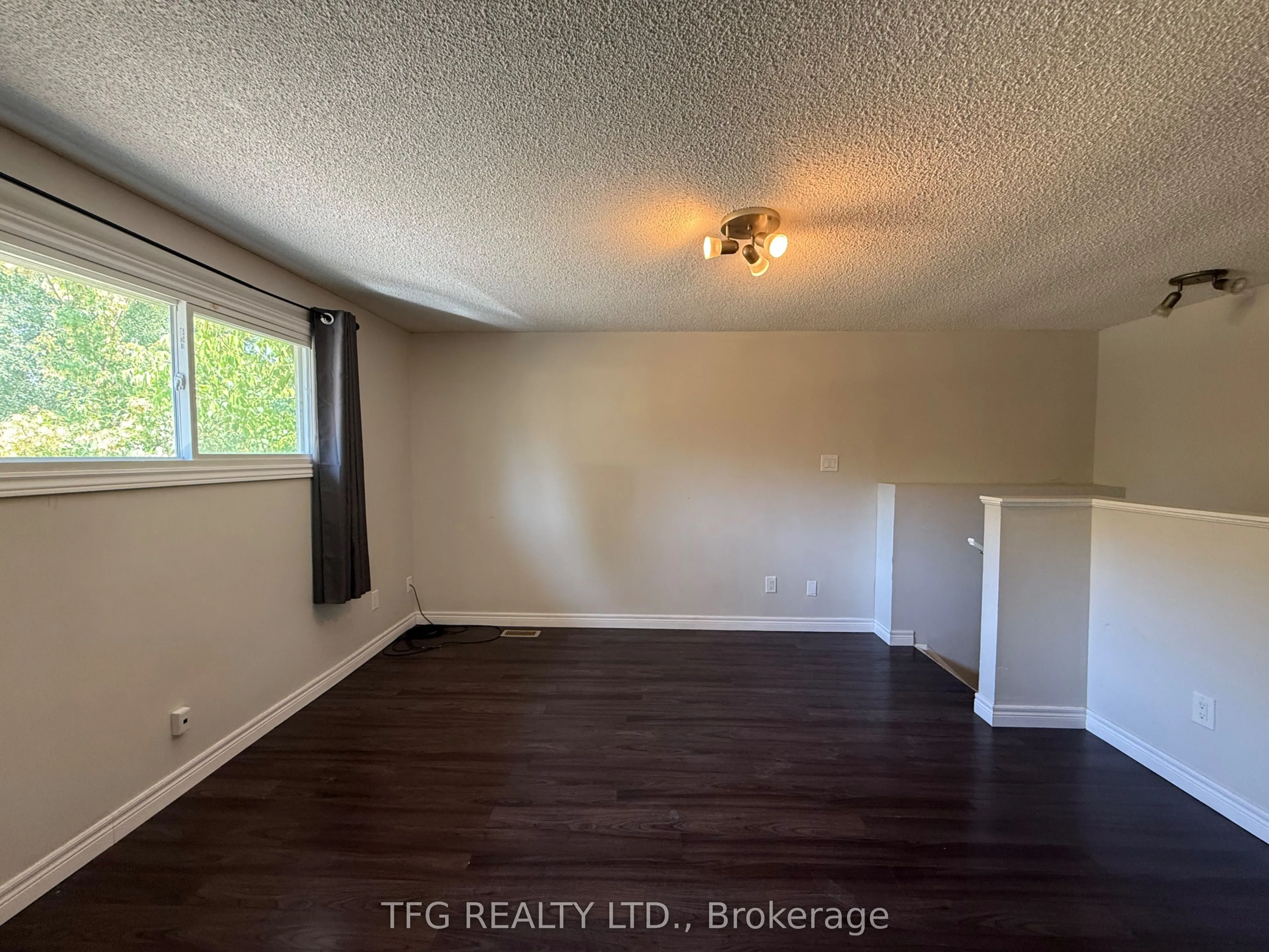 1057 Norman Crescent, #2