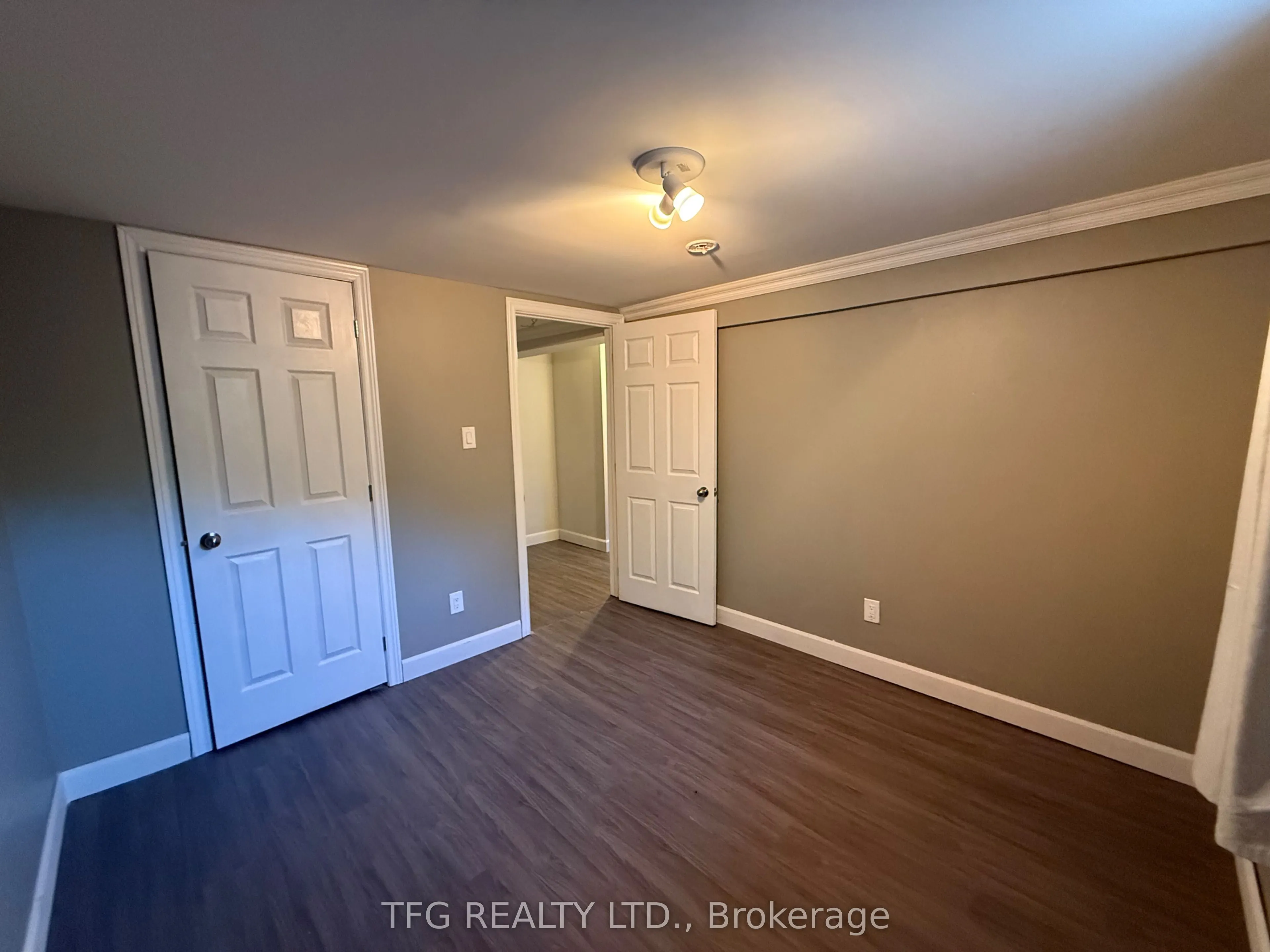 1057 Norman Crescent, #2