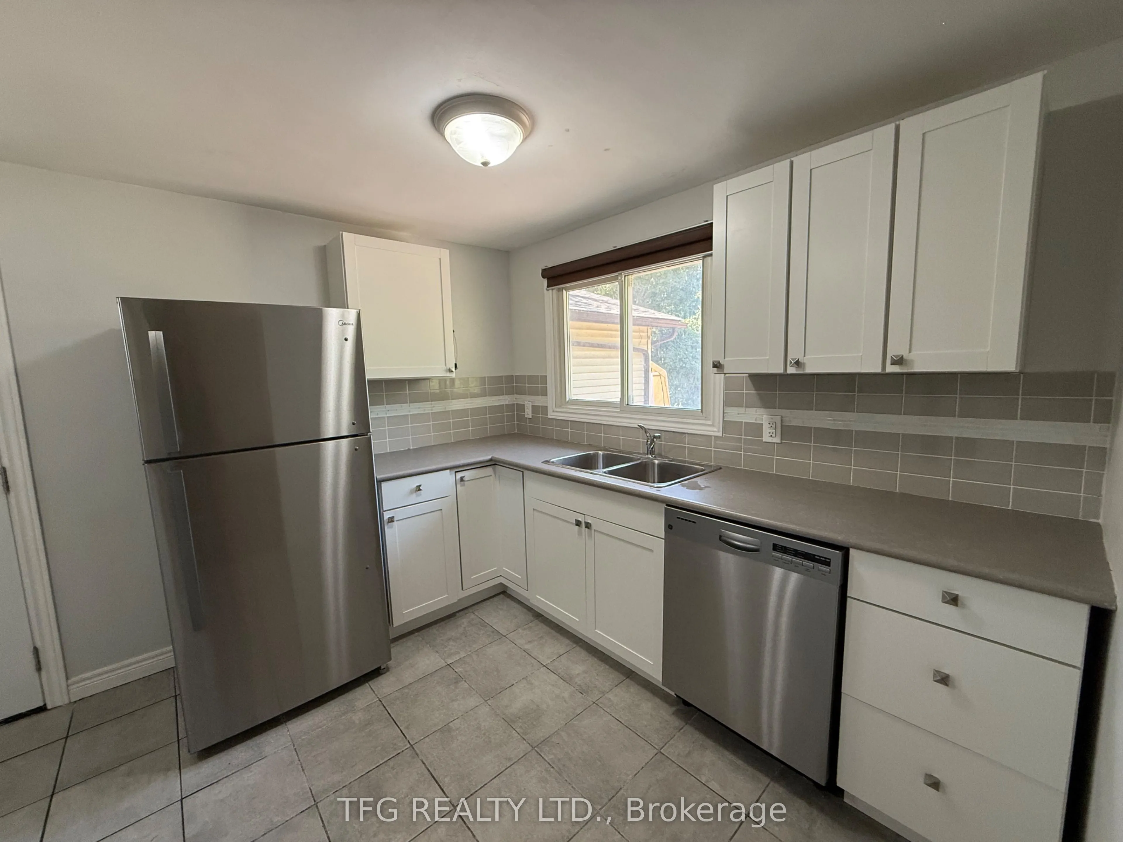 1057 Norman Crescent, #2