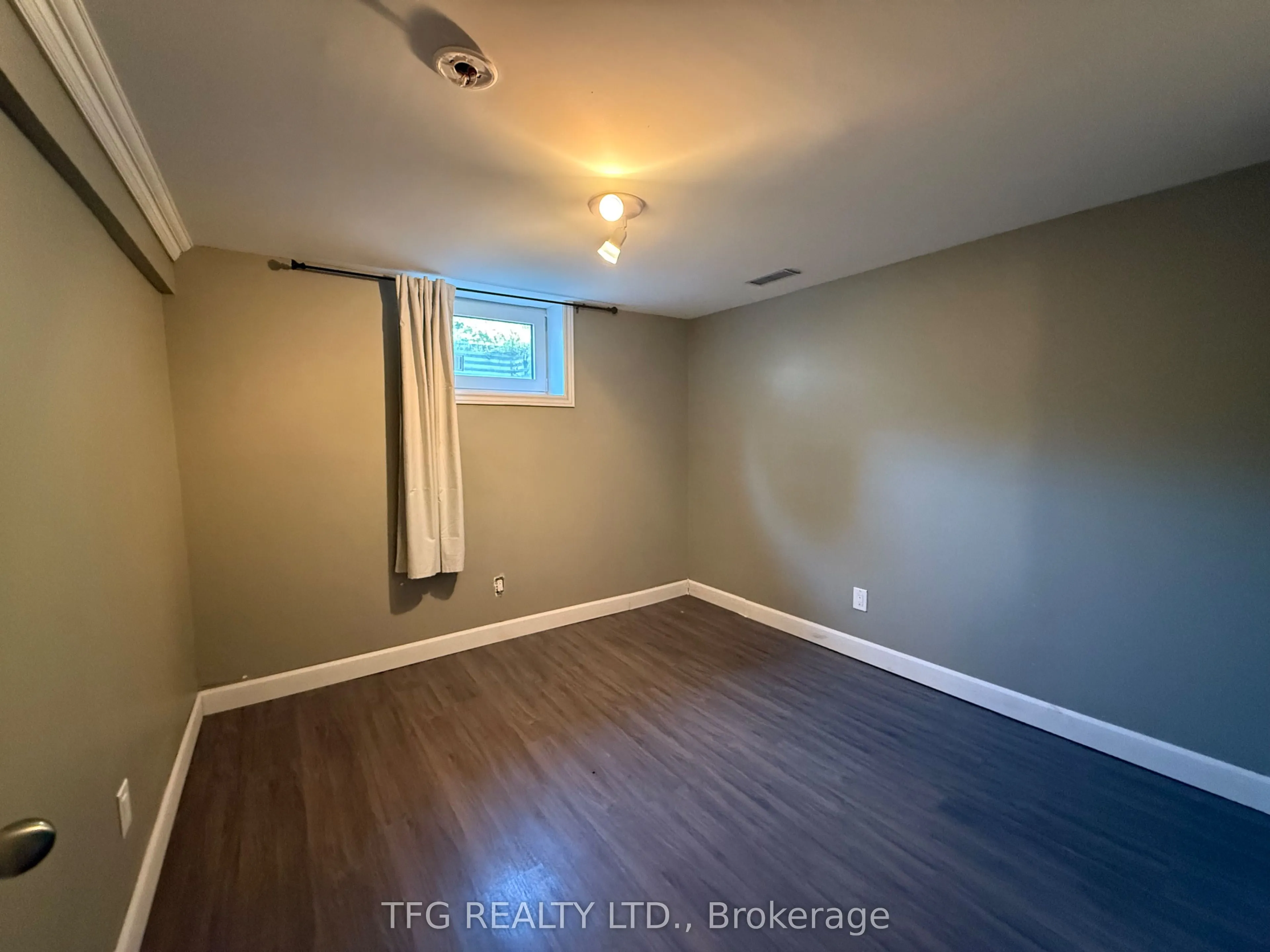 1057 Norman Crescent, #2