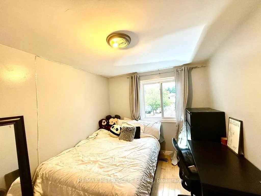 4 Shepmore Terrace