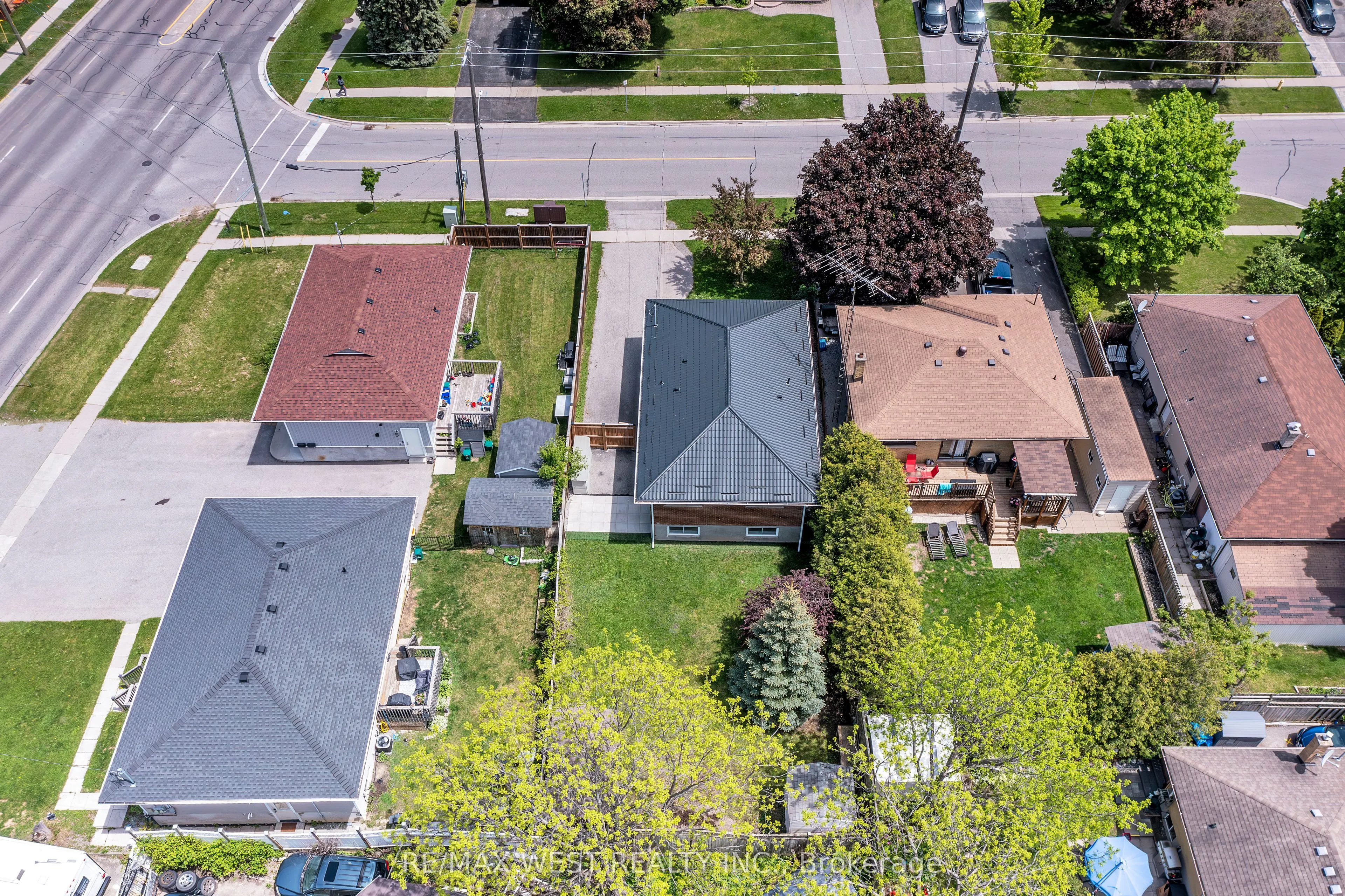12 Athabasca Street
