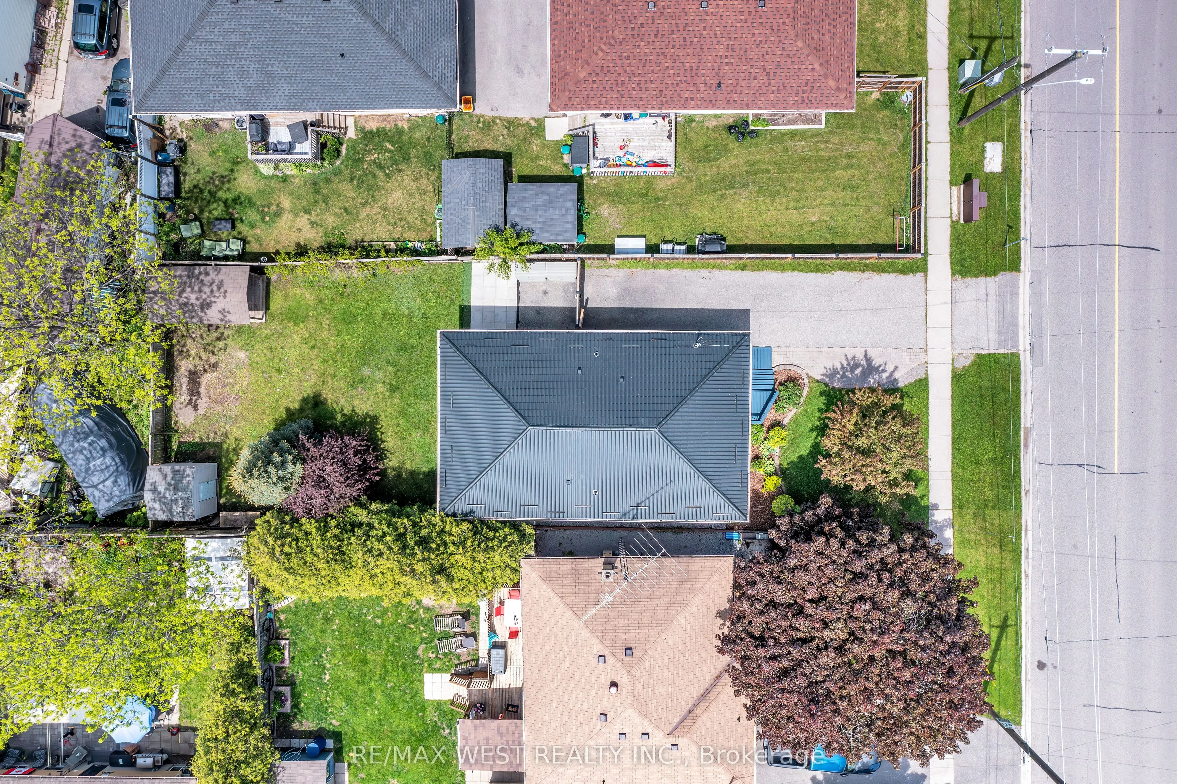 12 Athabasca Street