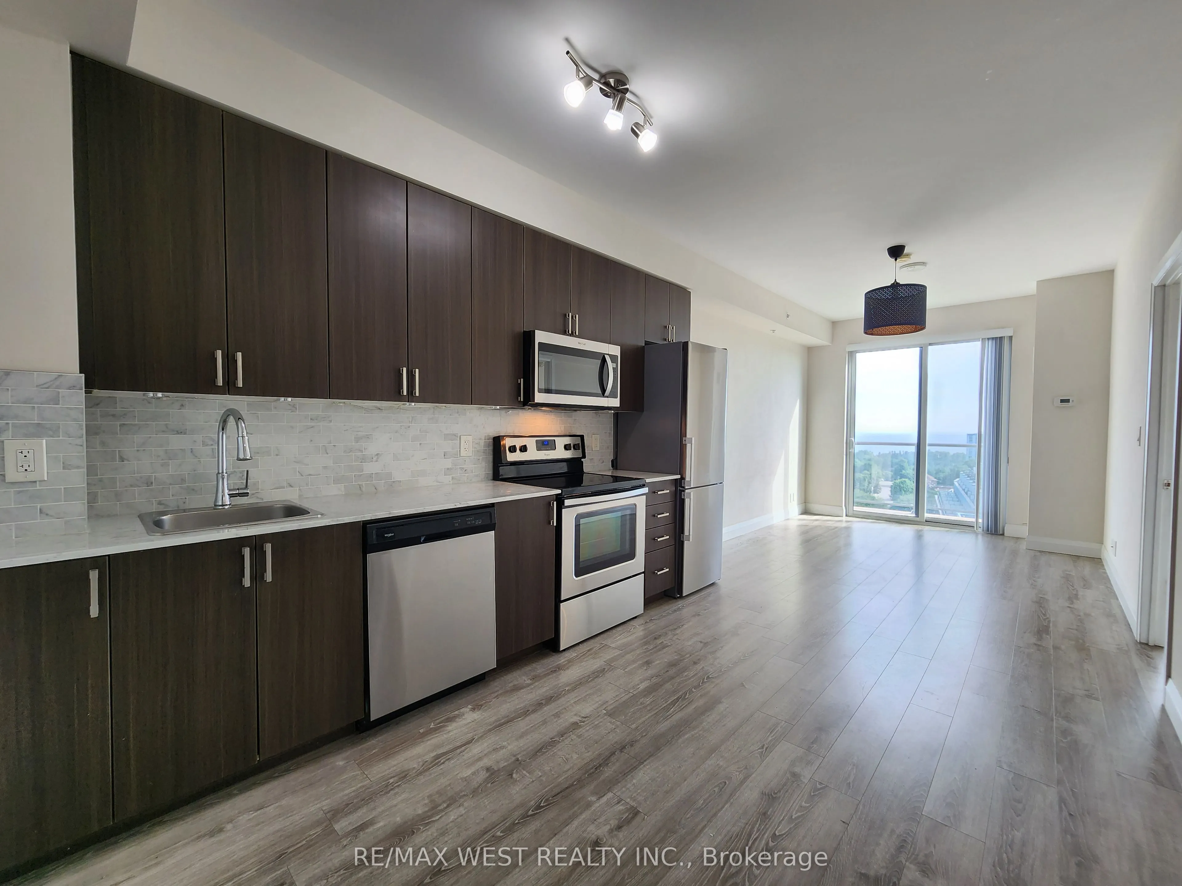 22 East Haven Drive, #PH13