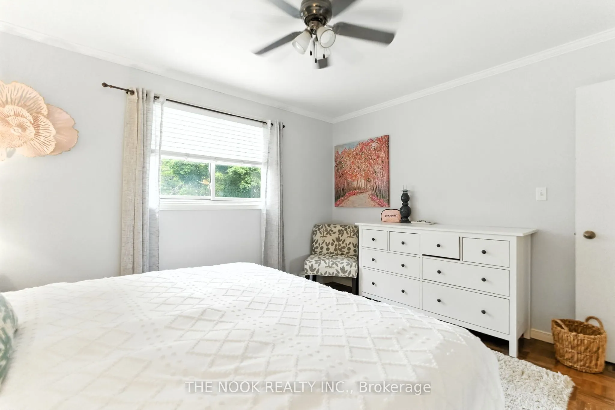 79 Lawrence Crescent