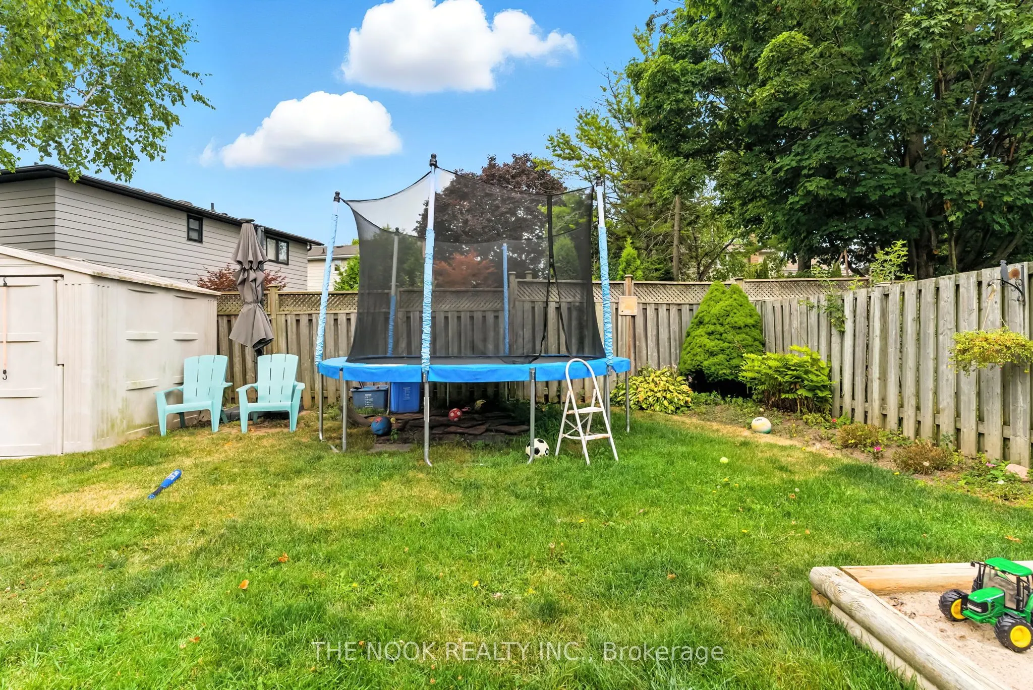 79 Lawrence Crescent