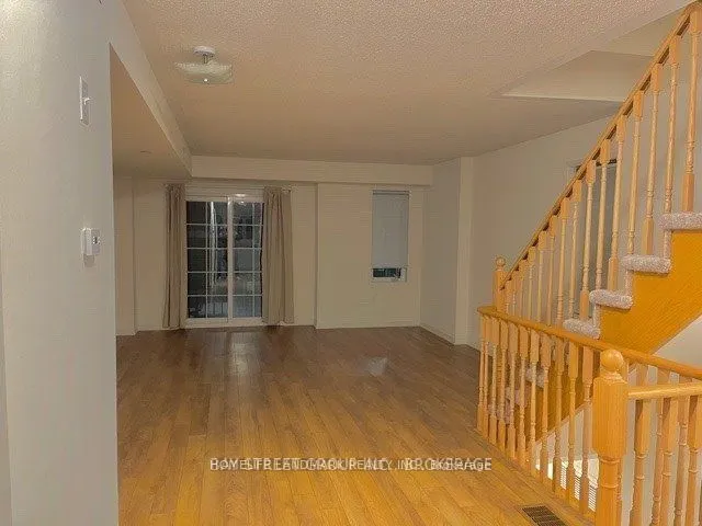2653 Eaglesham Path, #120