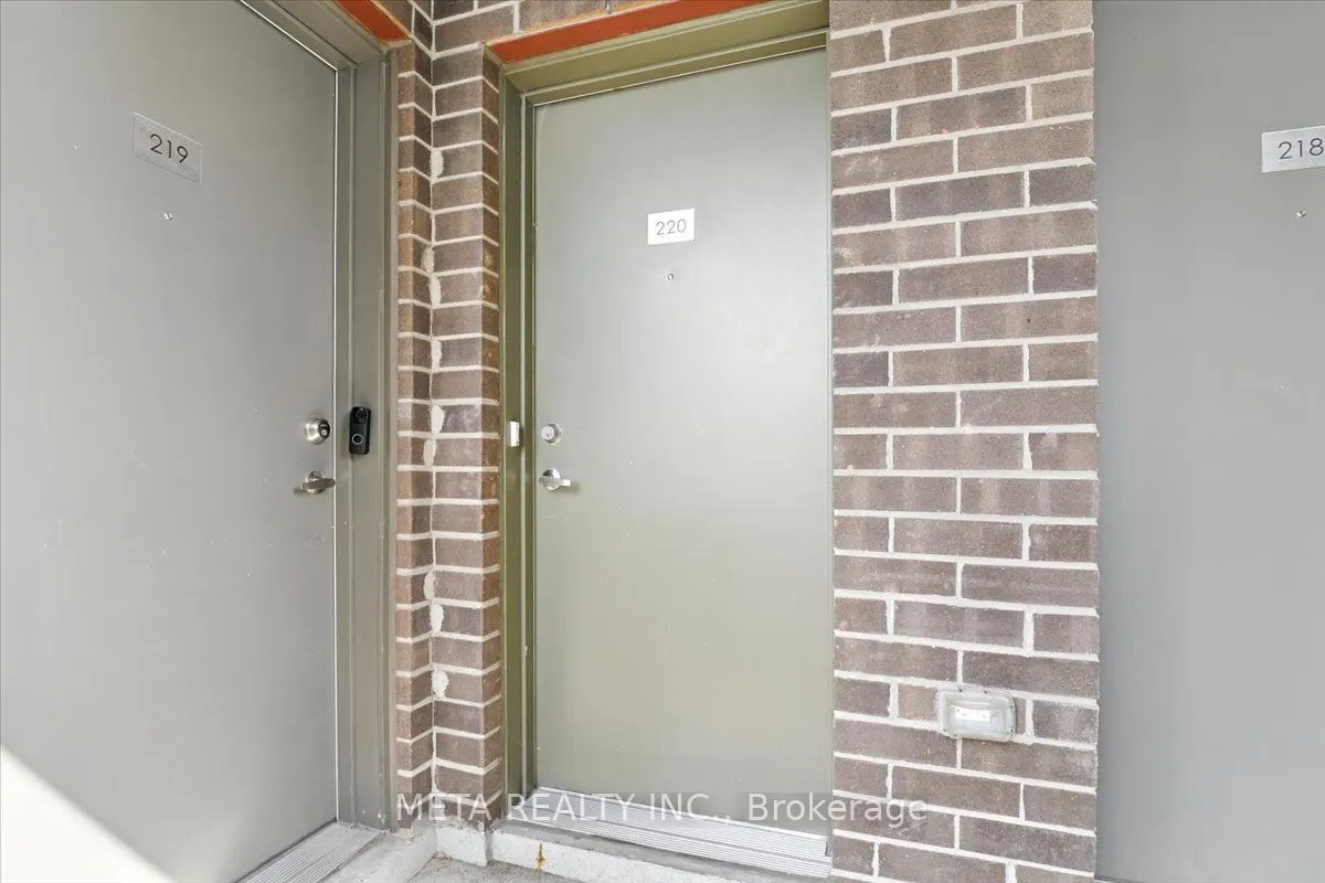 1460 Whites Road, #220