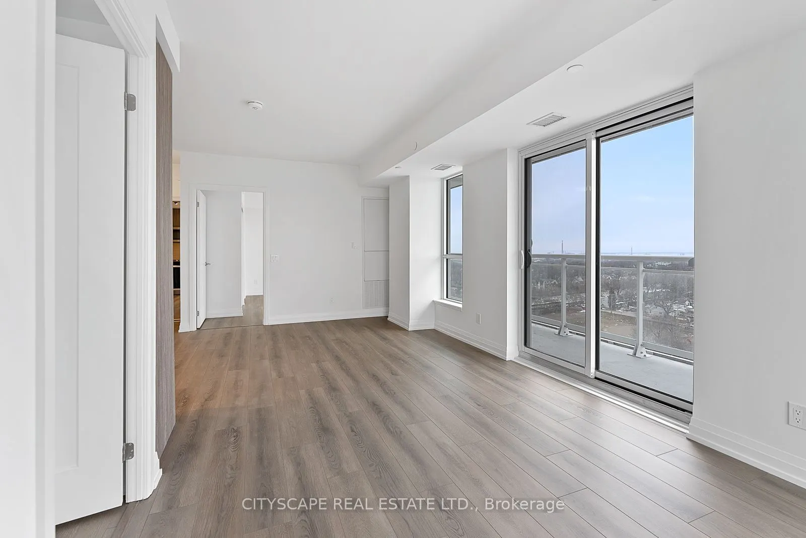 286 Main Street, #1401
