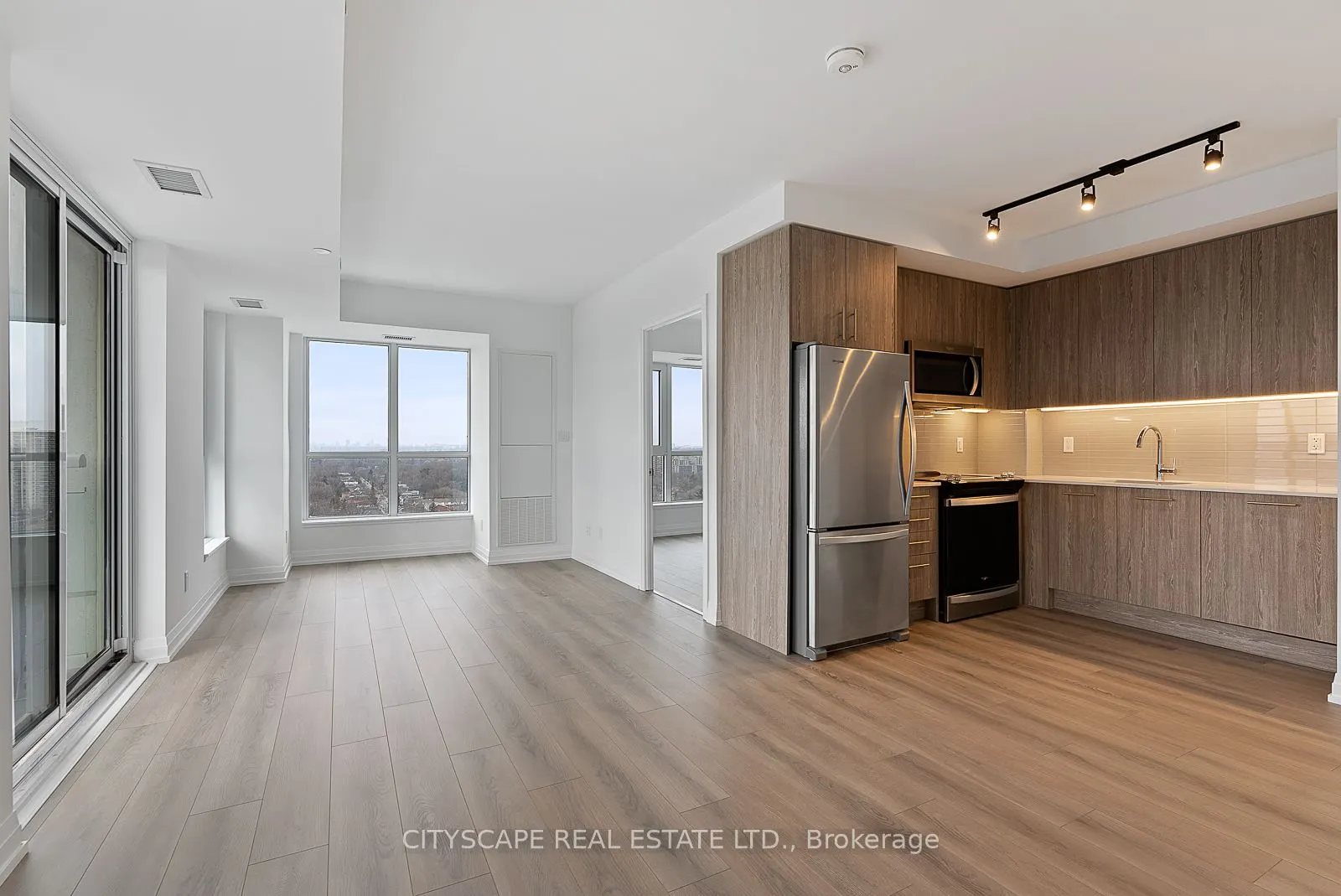 286 Main Street, #1401
