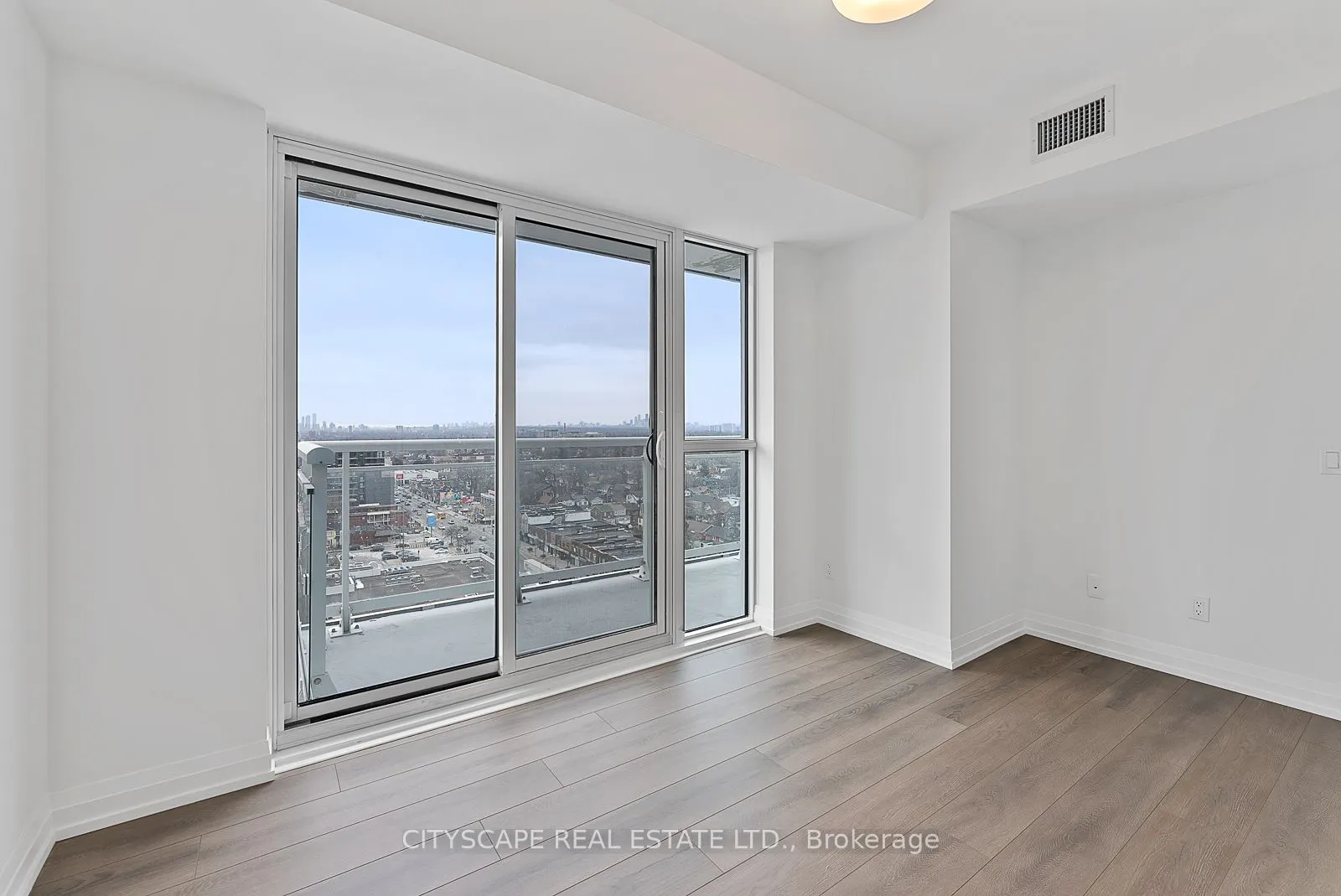 286 Main Street, #1401