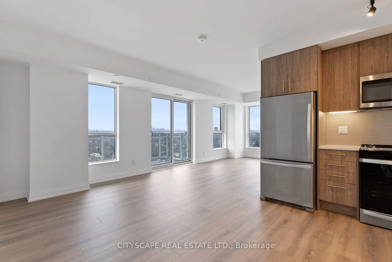 286 Main Street, #1401