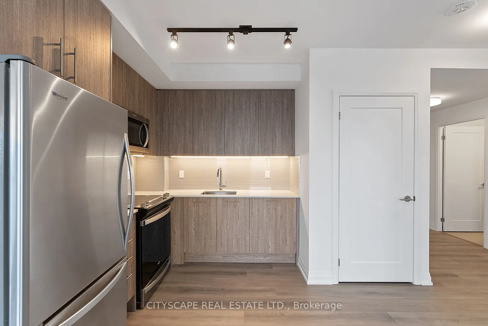 286 Main Street, #1401