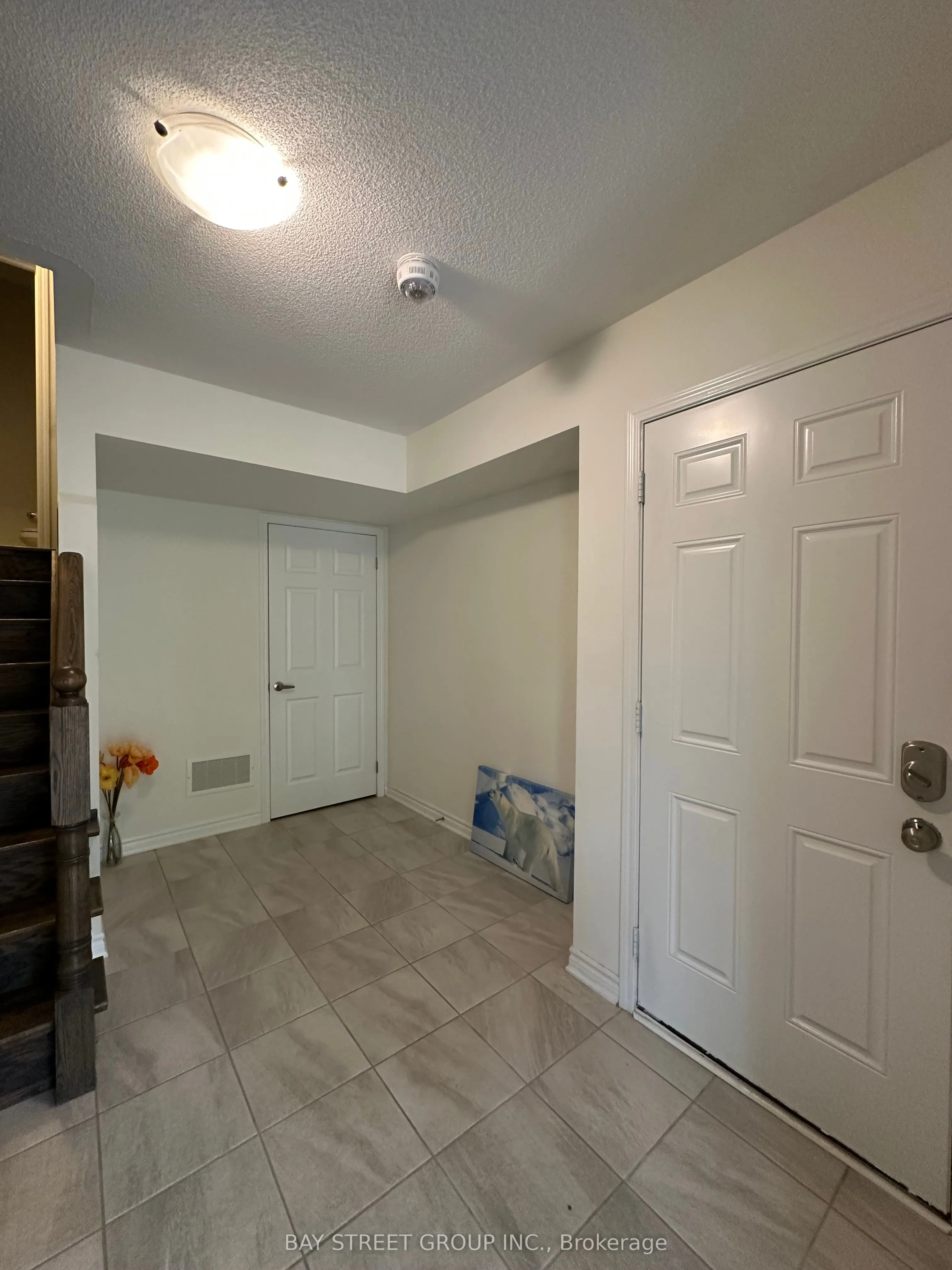 1053 Clipper Lane
